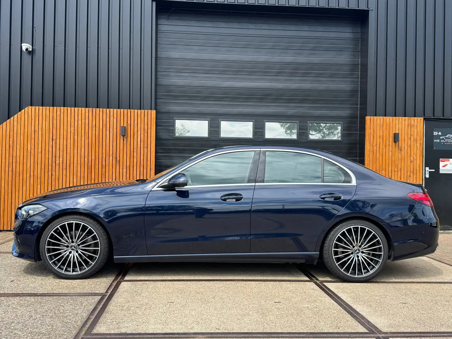 Mercedes-Benz C 200 AMG line Cruise Clima Navi Sfeervelichting Camera Azul - 2