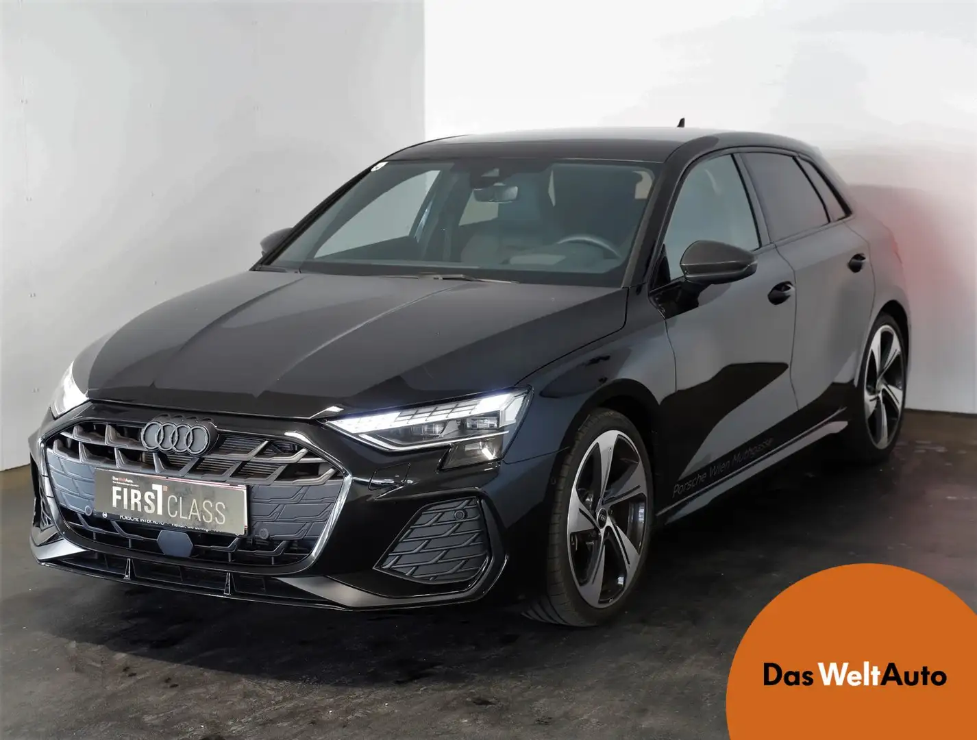Audi A3 35 TFSI S line Schwarz - 1