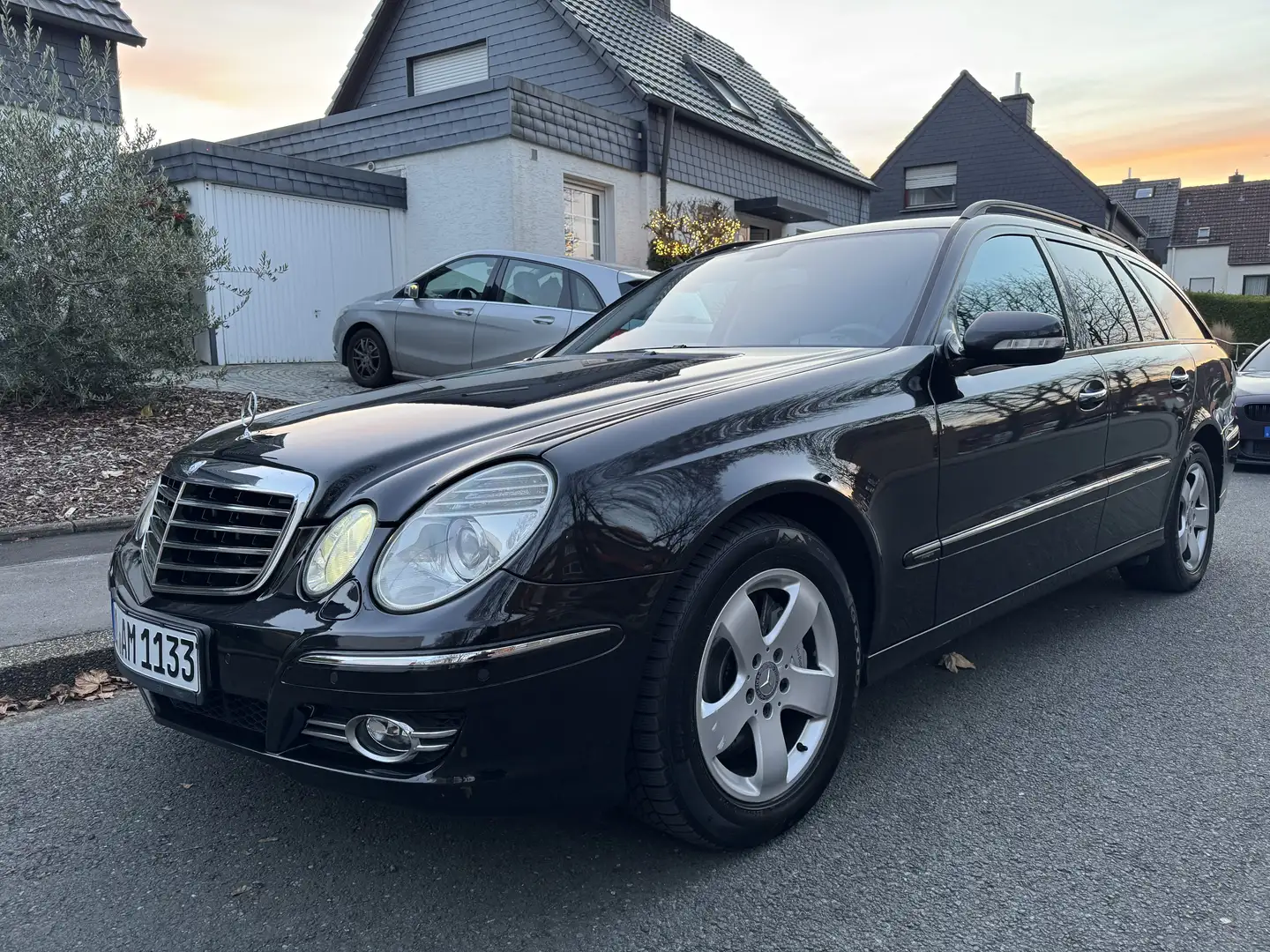 Mercedes-Benz E 320 T CDI 7G-TRONIC Avantgarde DPF - 1