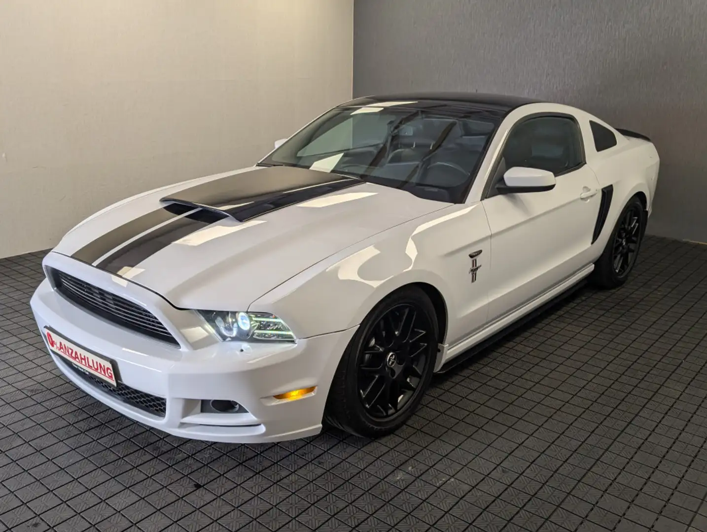 Ford Mustang 3,7L V6 Xenon+BT+Klima+Shelby Optik Weiß - 1