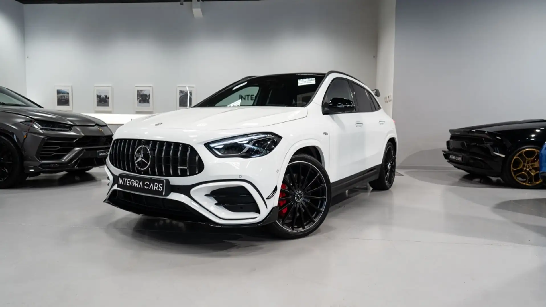 Mercedes-Benz GLA 45 AMG S 4Matic 8G-DCT Wit - 1