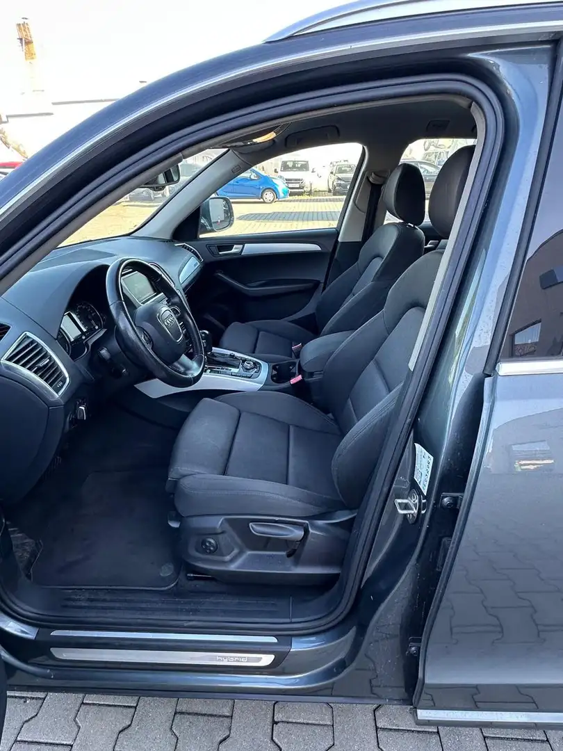 Audi Q5 2.0 TFSI hybrid quattro*NAVI*BI-XENON*AHK* Gris - 2