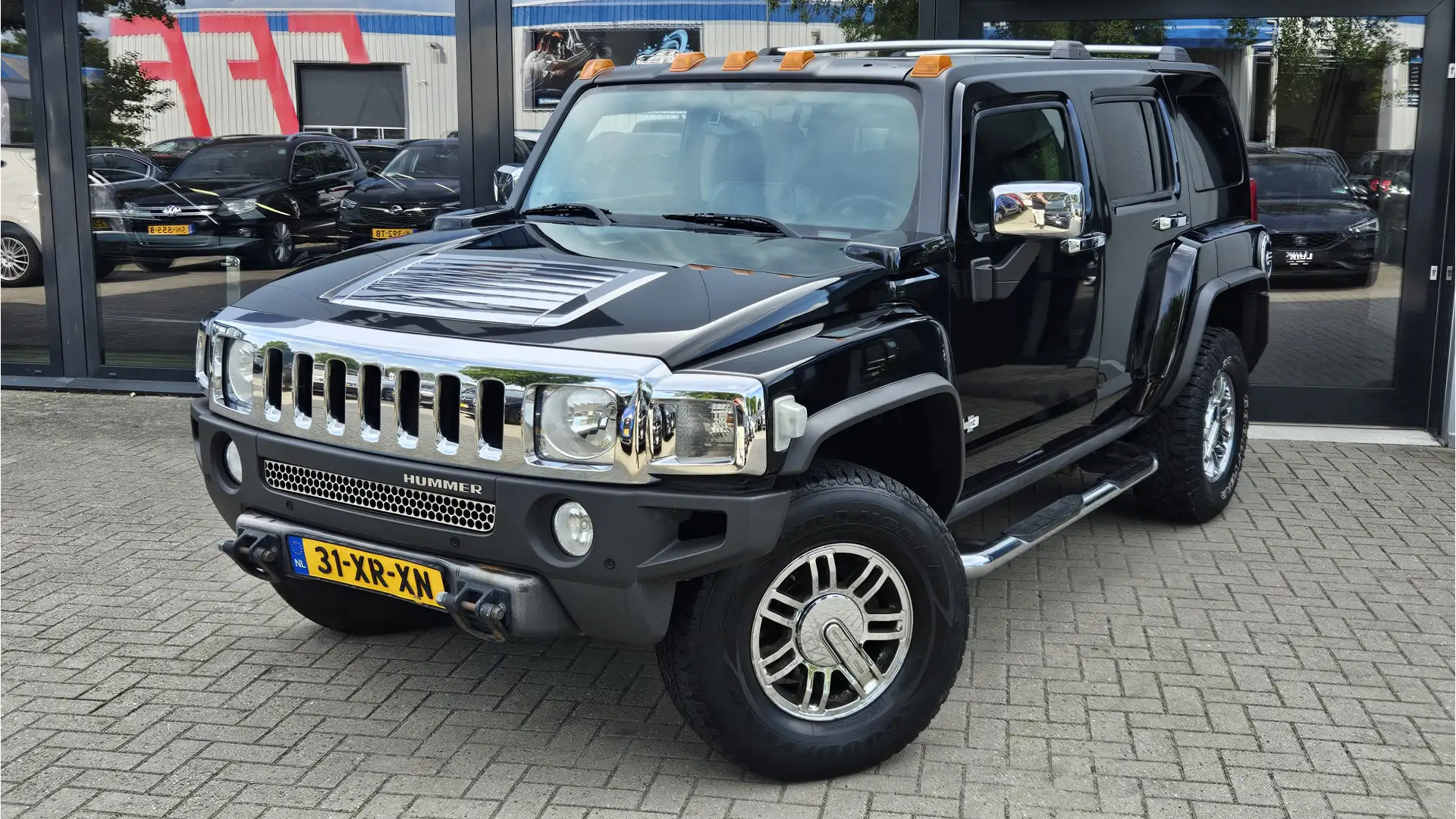HUMMER H3 3.7 Luxury 1ste eigenaar + NL AUTO crna - 2