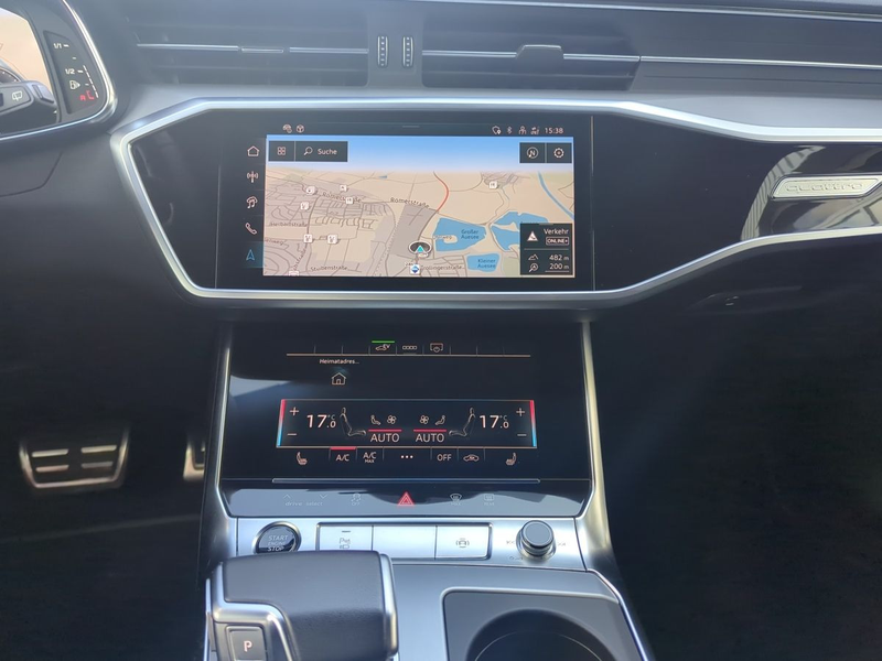 Audi A6 50 TFSI e qu S-Line AHK BLACK MATRIX — photo 12