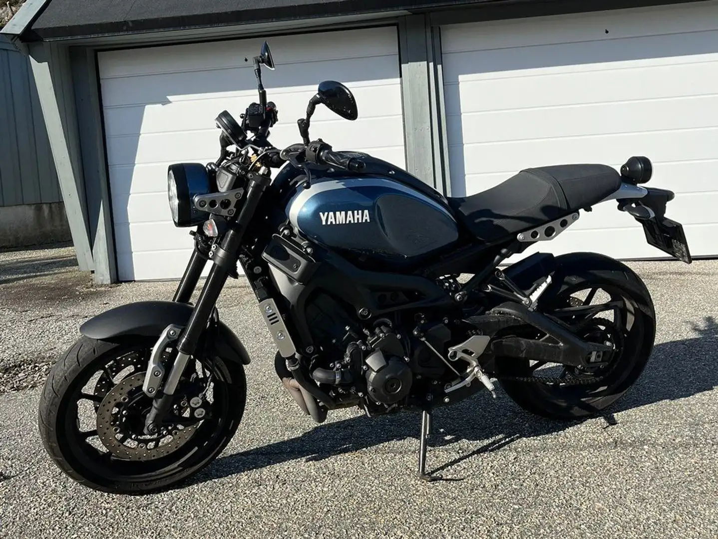 Yamaha XSR 900 Blauw - 1