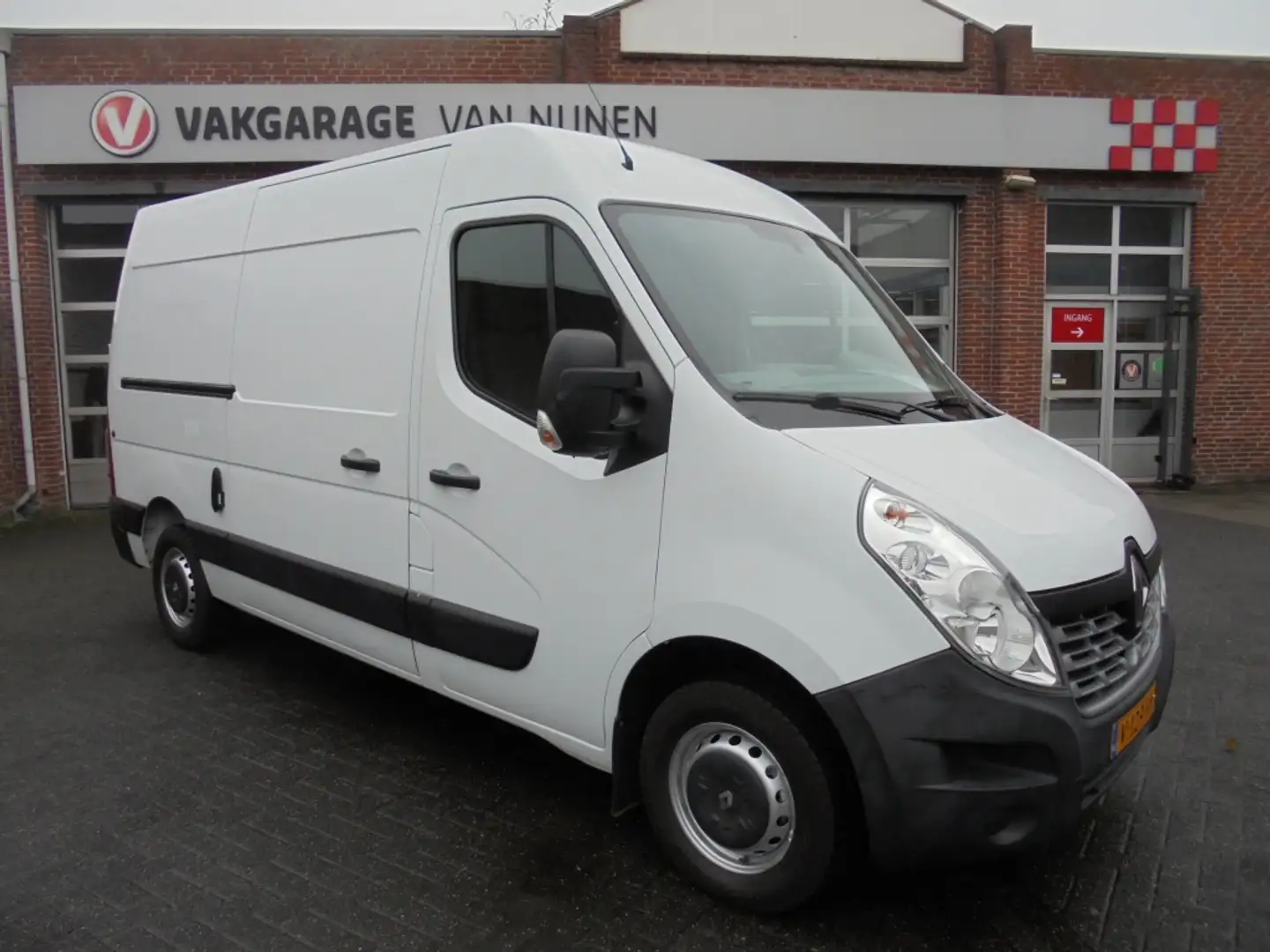 Renault Master T35 2.3 dCi L2H2 En. Blanc - 1