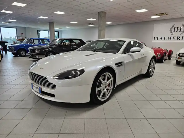 Aston Martin Vantage Vantage Coupe 4.3 V8 sportshift