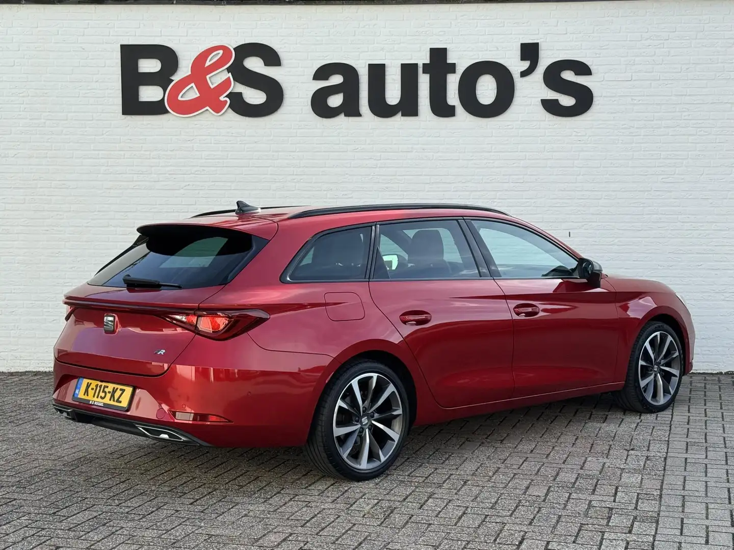 SEAT Leon Sportstourer 1.5 TSI FR Launch Edition Camera Led Rood - 2