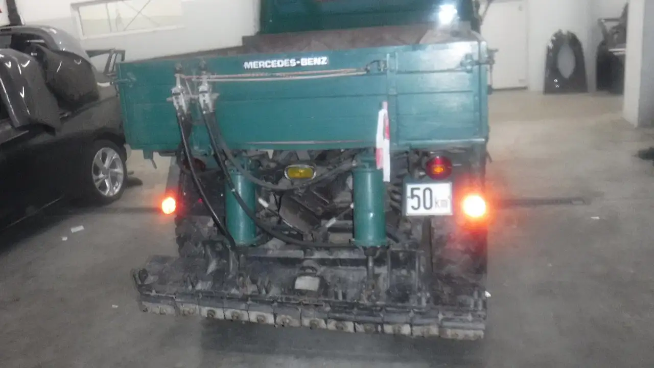 Mercedes-Benz Unimog Trp Unimog 30 Pullmann, foto 4