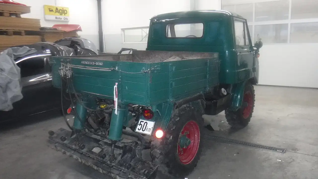 Mercedes-Benz Unimog Trp Unimog 30 Pullmann, foto 3