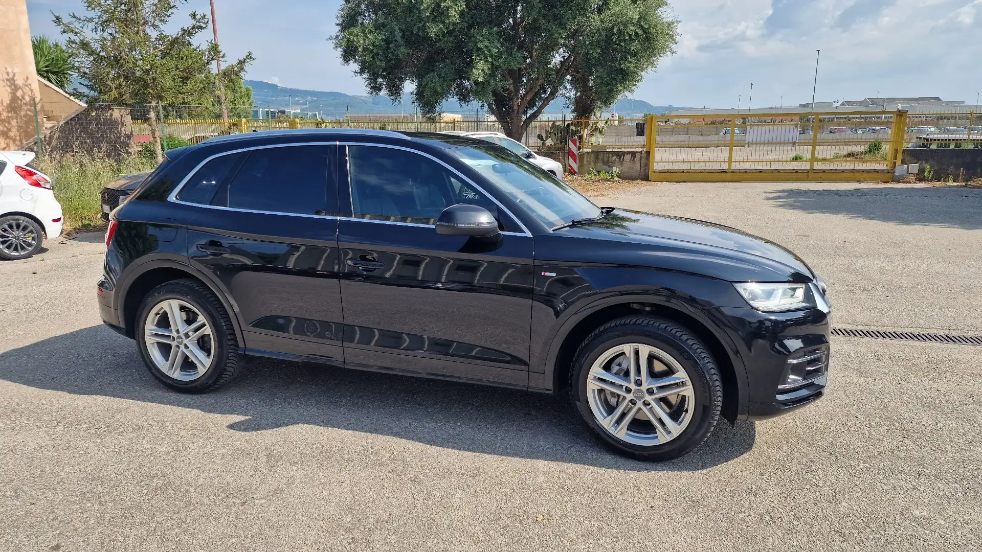 Audi Q5 40 2.0 tdi S line Plus quattro 190cv s-tronic Nero - 1