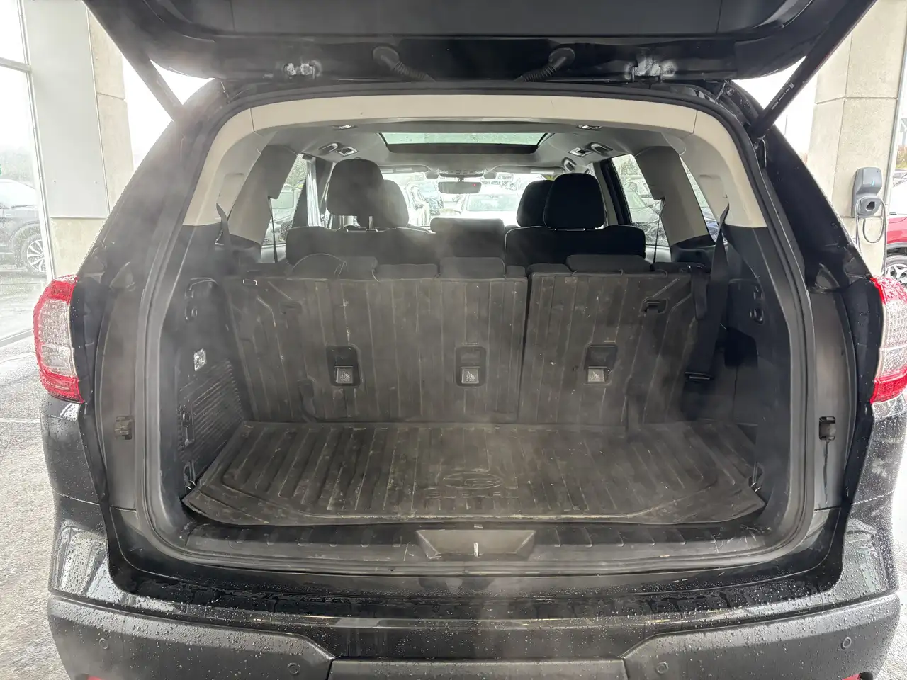 Subaru Ascent снимка Subaru Ascent