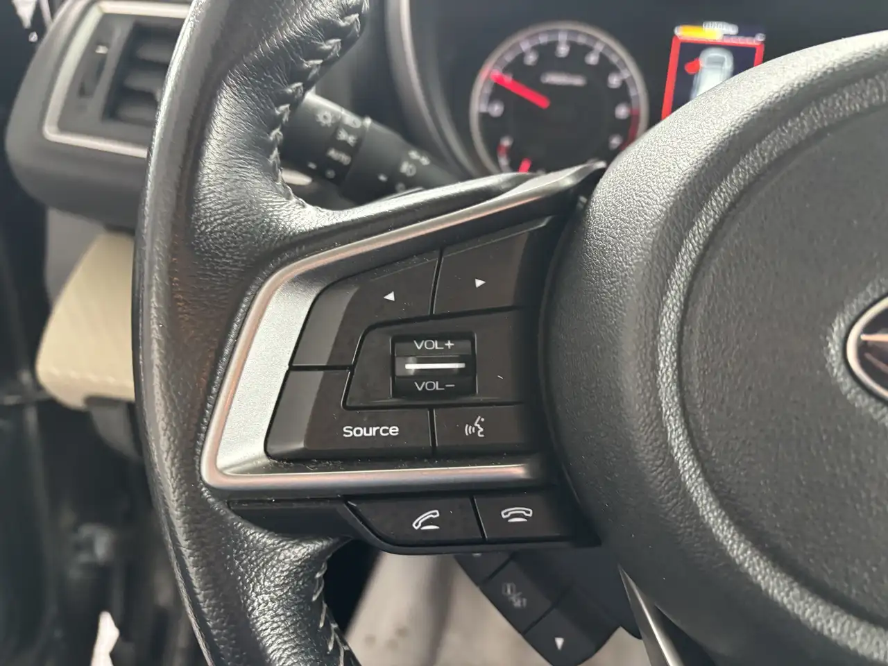 Subaru Ascent снимка Subaru Ascent