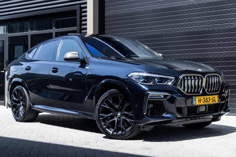 BMW X6 M50d M-Performance | SKYLOUNGE | BOWERS&WILKINS | — photo 9
