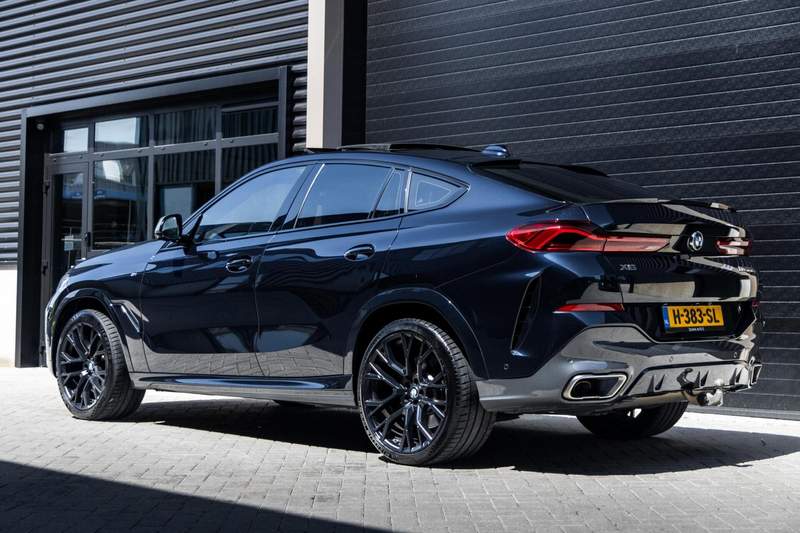 BMW X6 M50d M-Performance | SKYLOUNGE | BOWERS&WILKINS | — photo 7