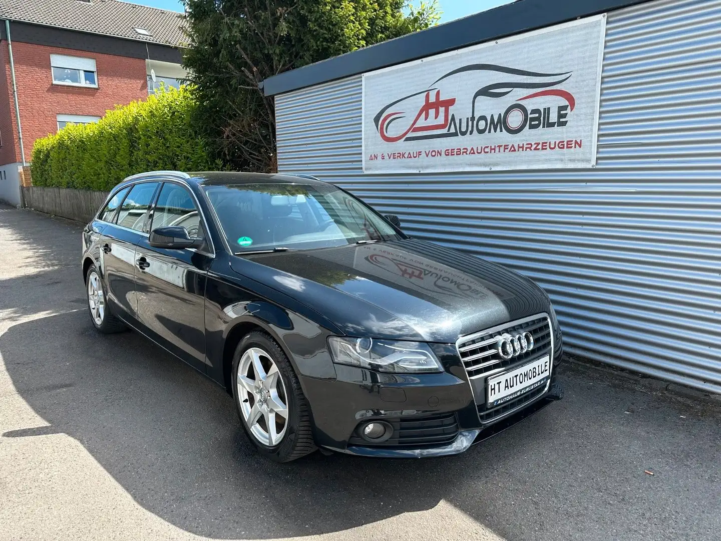 Audi A4 1.8 TFSI  Avant XENON/NAVI/TEMP/SHZ/KLIMAAUT Zwart - 1