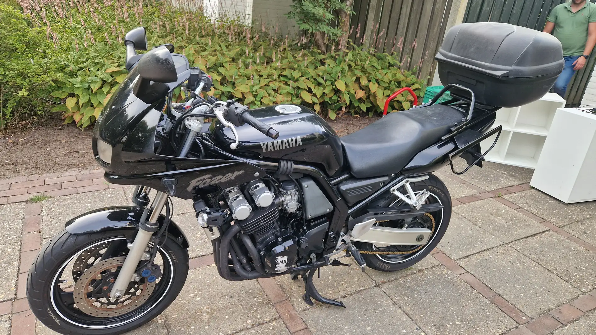 Yamaha FZR 600 Fazer 600 RJ02 Zwart - 1