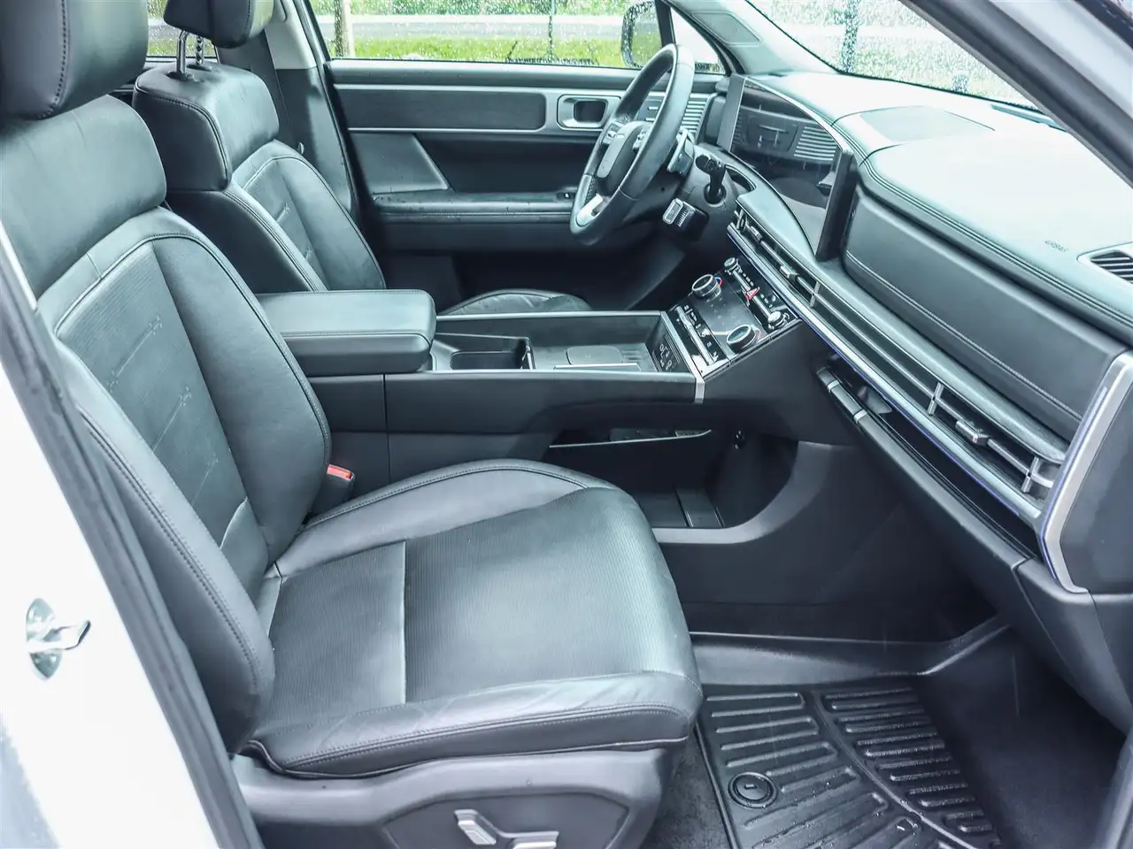 Hyundai SANTA FE photo Hyundai SANTA FE