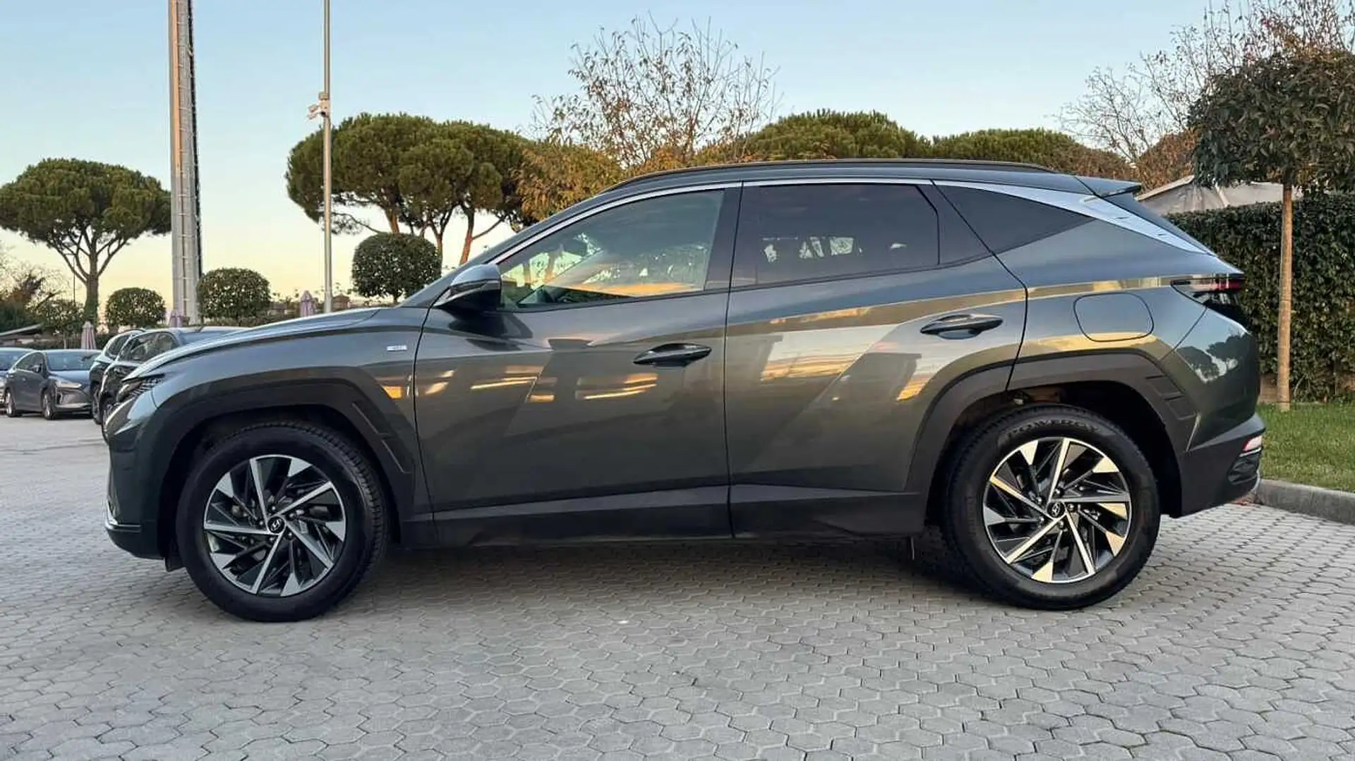 Hyundai TUCSON 3ª serie 1.6 T-GDI 48V XLine Gris - 2