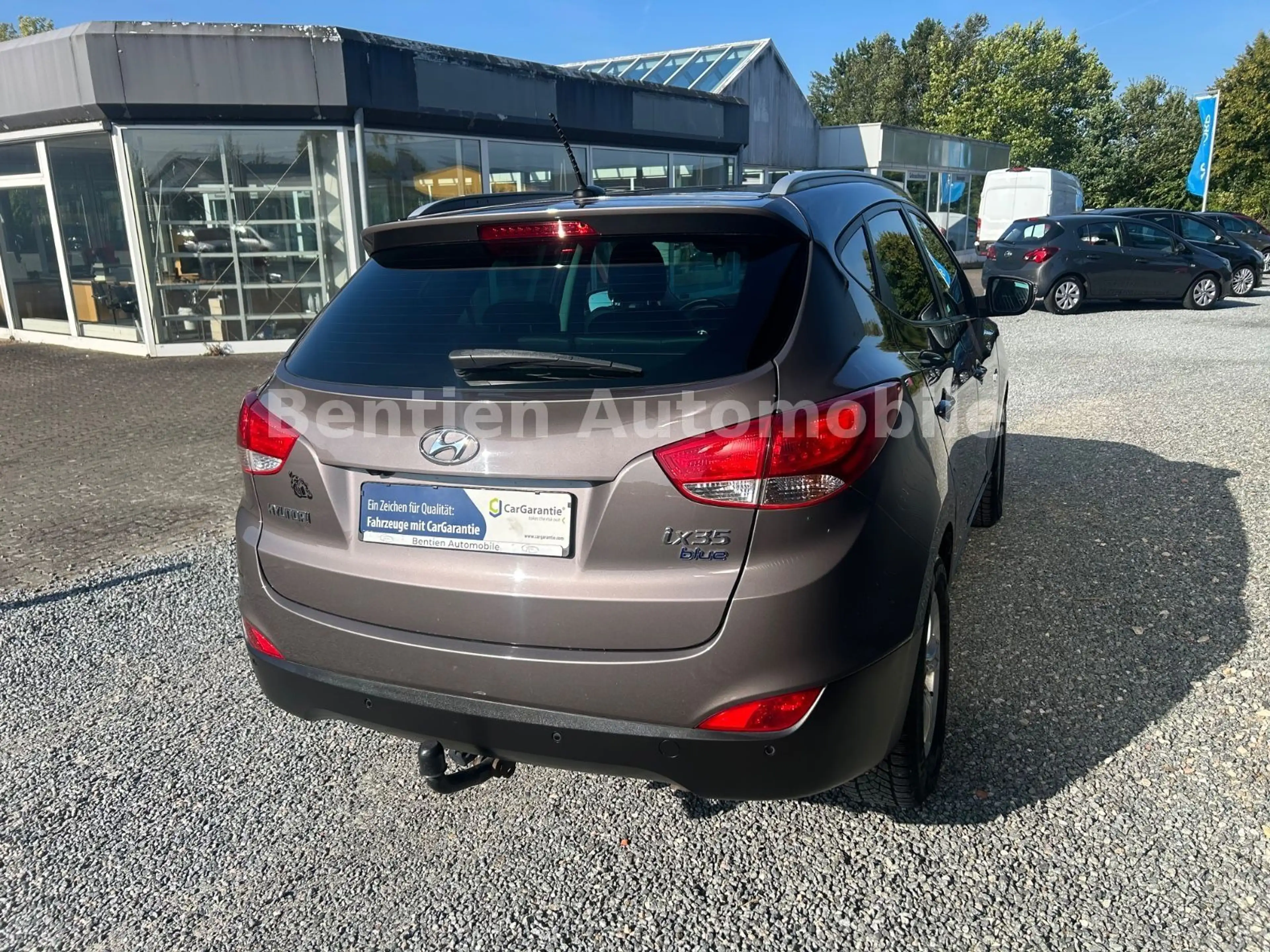 Hyundai iX35 blue Style, Navi,AHK,Kamera,SHZ,ALU — photo 5
