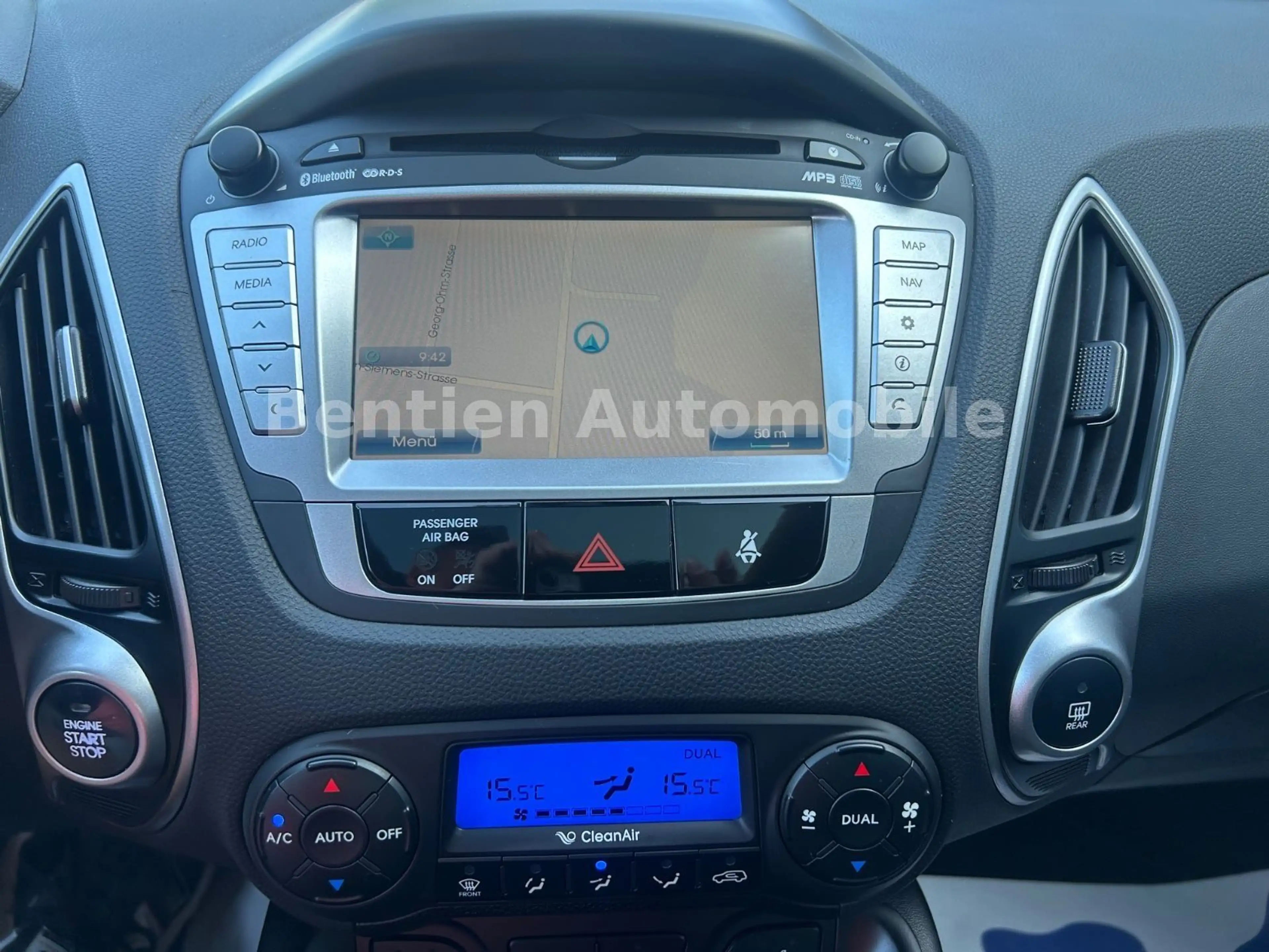 Hyundai iX35 blue Style, Navi,AHK,Kamera,SHZ,ALU — photo 14