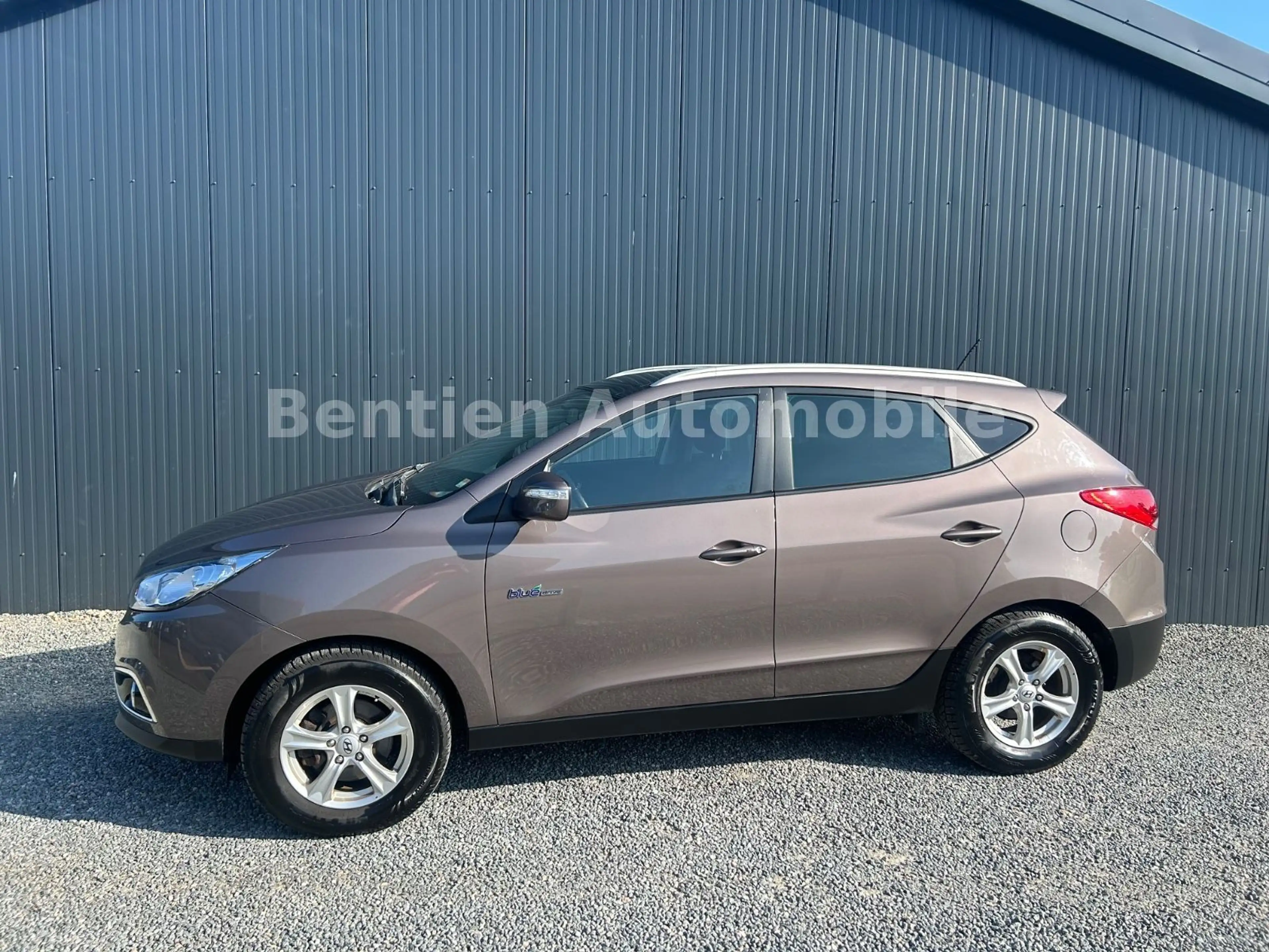 Hyundai iX35 blue Style, Navi,AHK,Kamera,SHZ,ALU