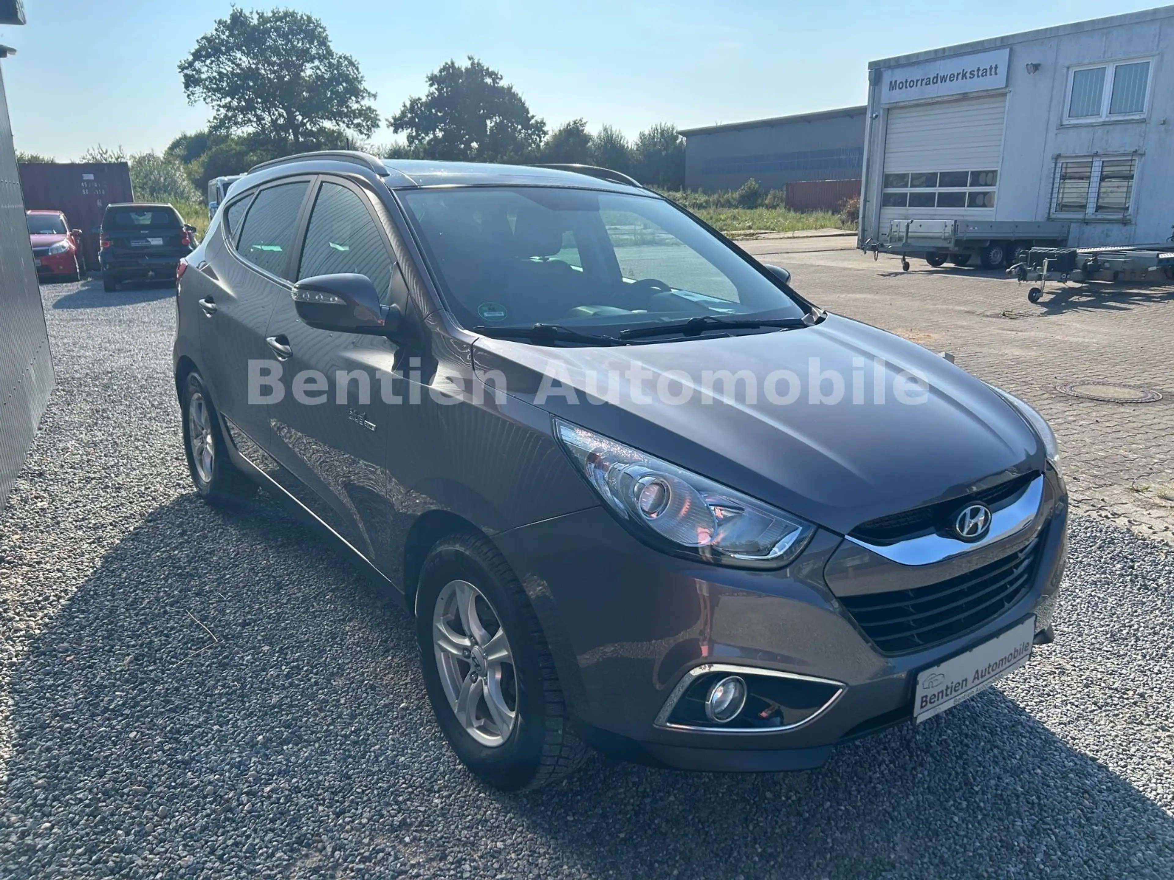 Hyundai iX35 blue Style, Navi,AHK,Kamera,SHZ,ALU — photo 4