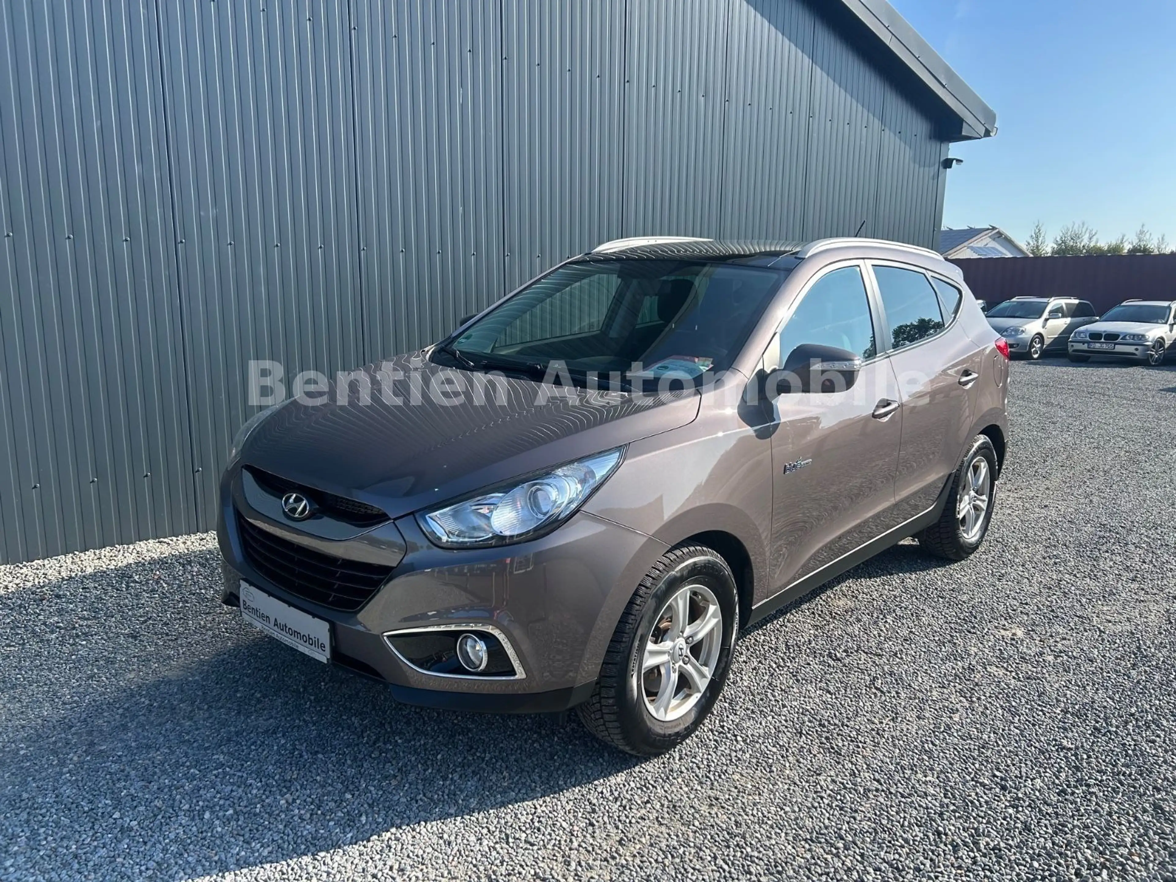 Hyundai iX35 blue Style, Navi,AHK,Kamera,SHZ,ALU — photo 2