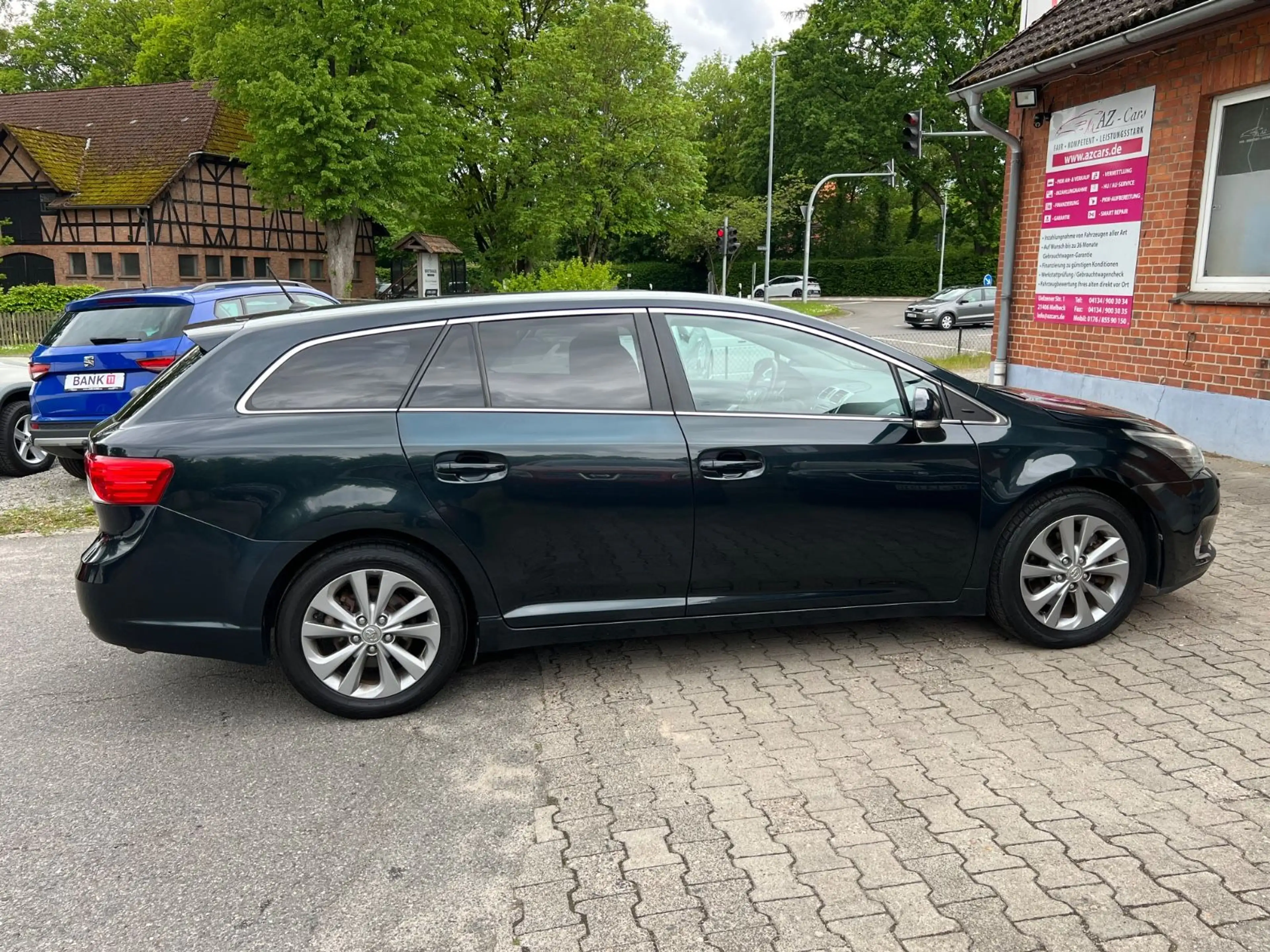 Toyota Avensis Kombi Life *AUTOMATIK*NAVI*KAMERA*XENON* — photo 10