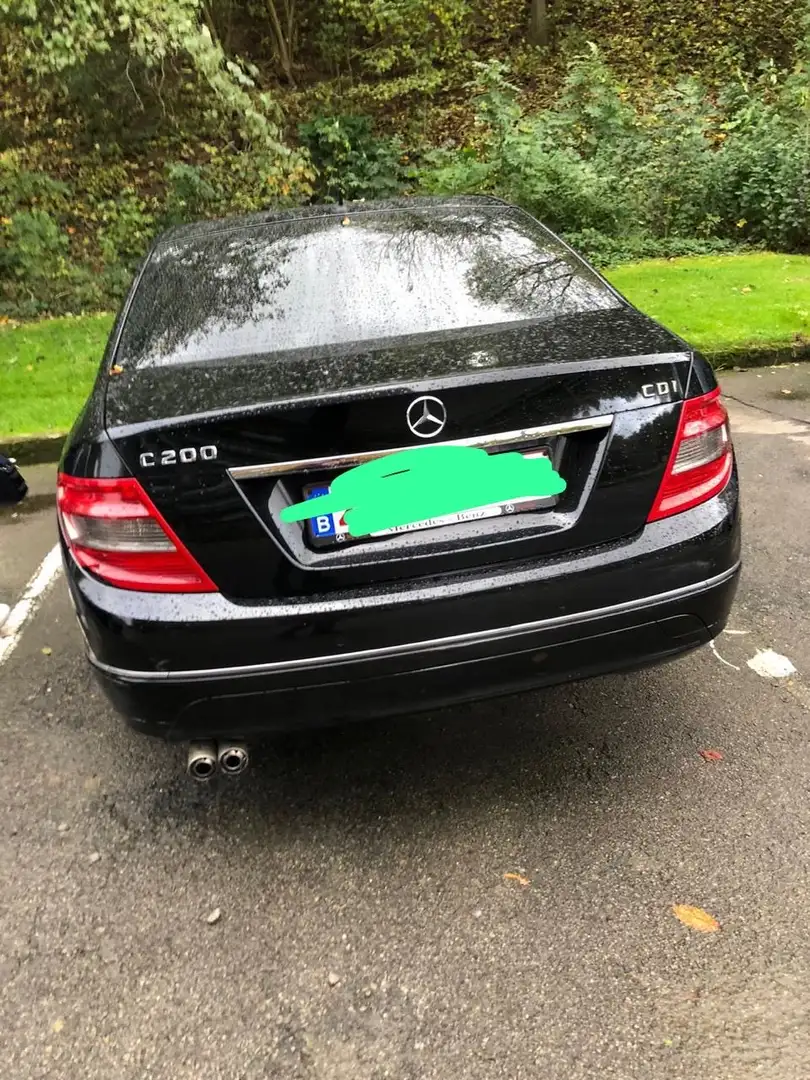 Mercedes-Benz 200 - 1