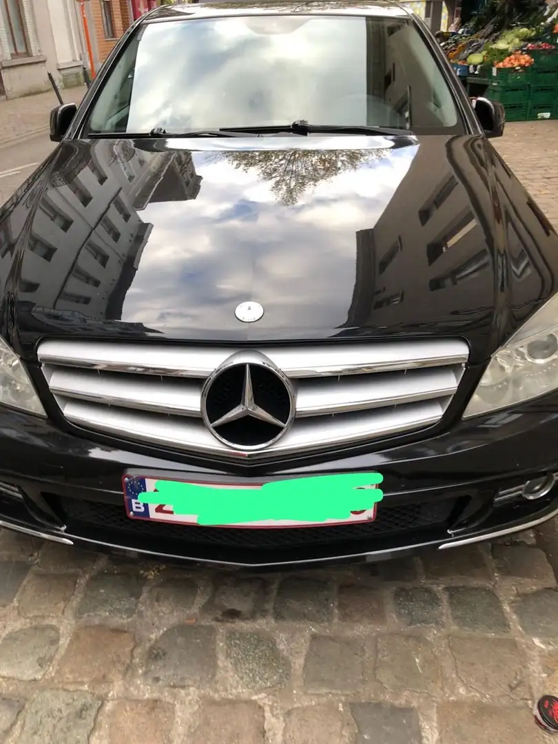 Mercedes-Benz 200 - 2