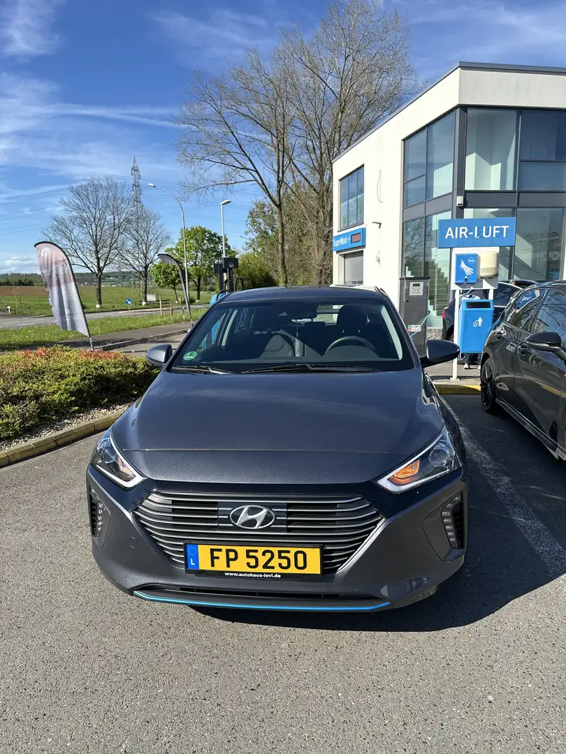 Hyundai IONIQ Hybrid 1.6 GDI Premium (Non-Plugin) - 2