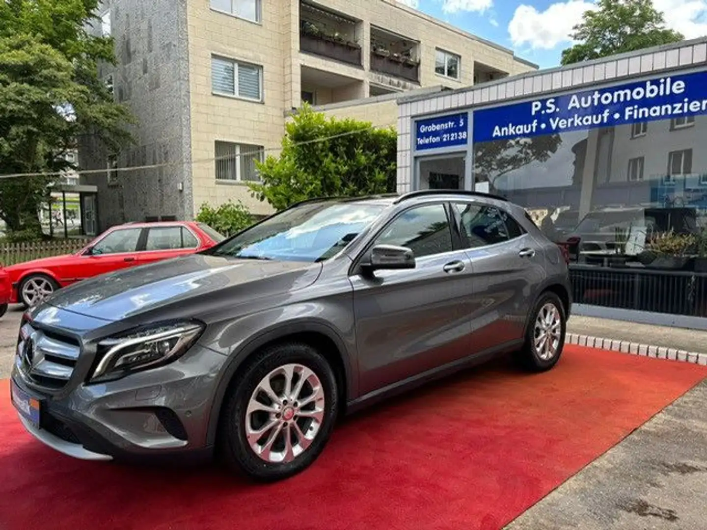 Mercedes-Benz GLA 200 GLA 200 CDI / d*1 Hand*Panorama*Kamera*17 Zoll* Gris - 1