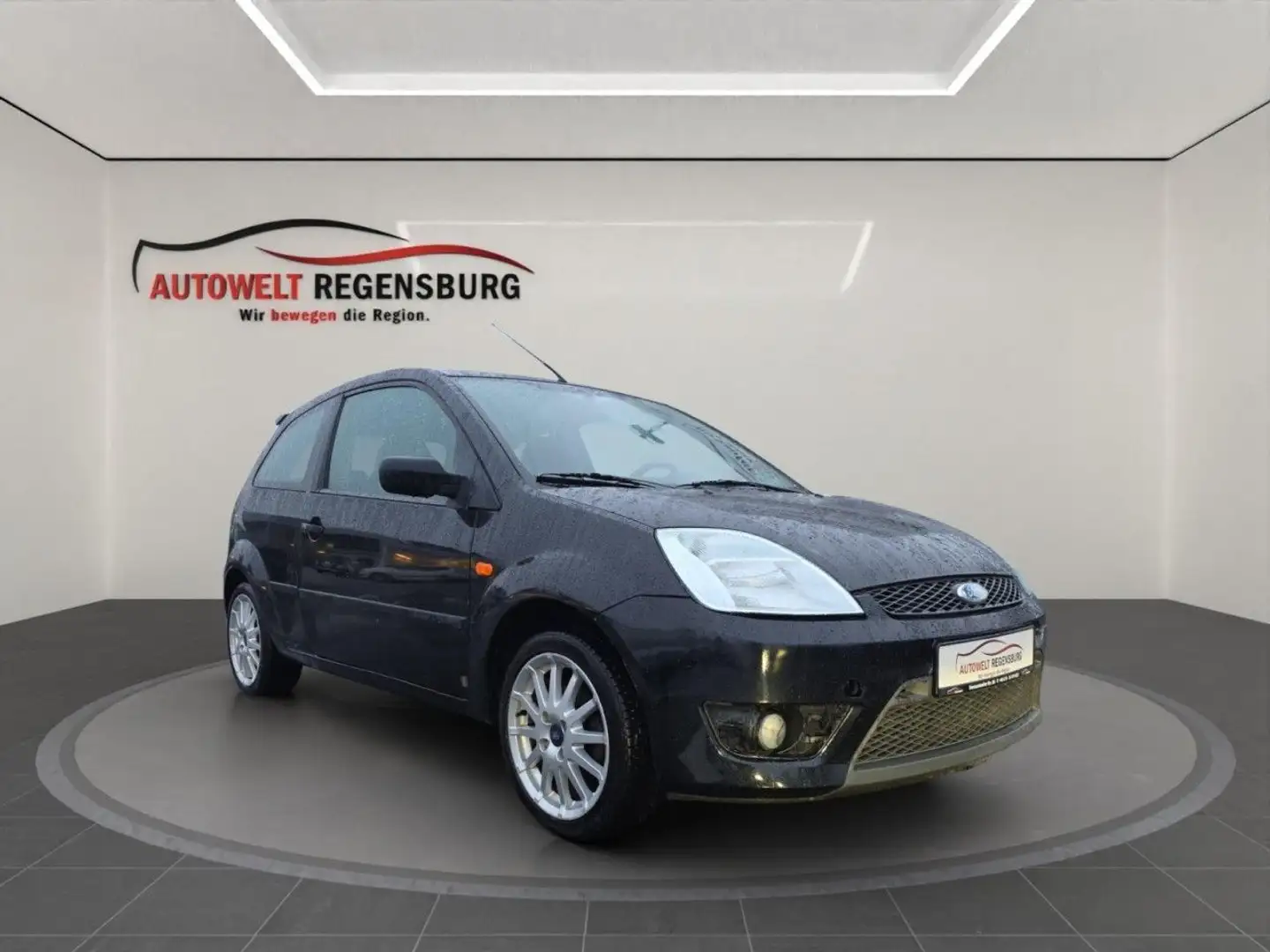 Ford Fiesta 1.6 TDCI SPORT ALU BC ZV KLIMA SERIVE NEU Zwart - 1