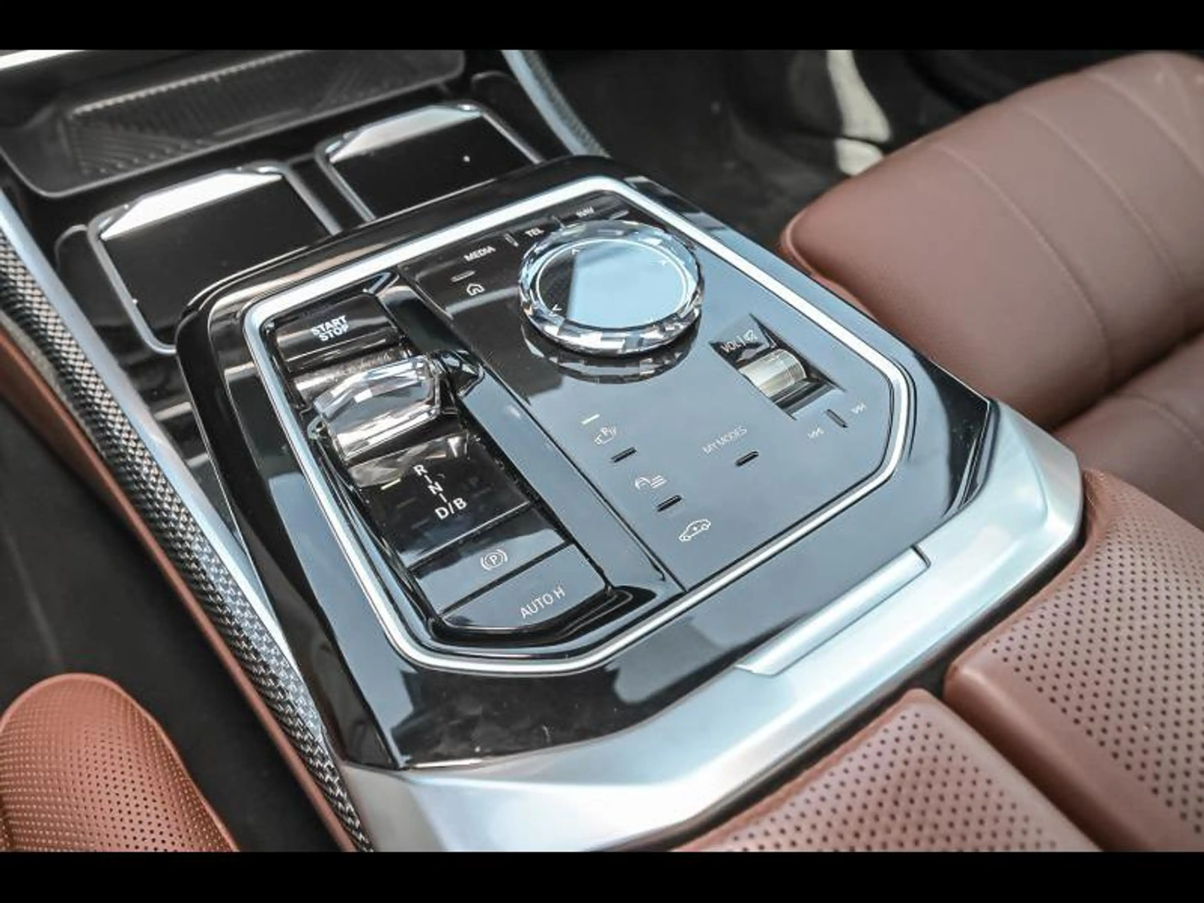 BMW i7 eDrive50 - M Pack — photo 11