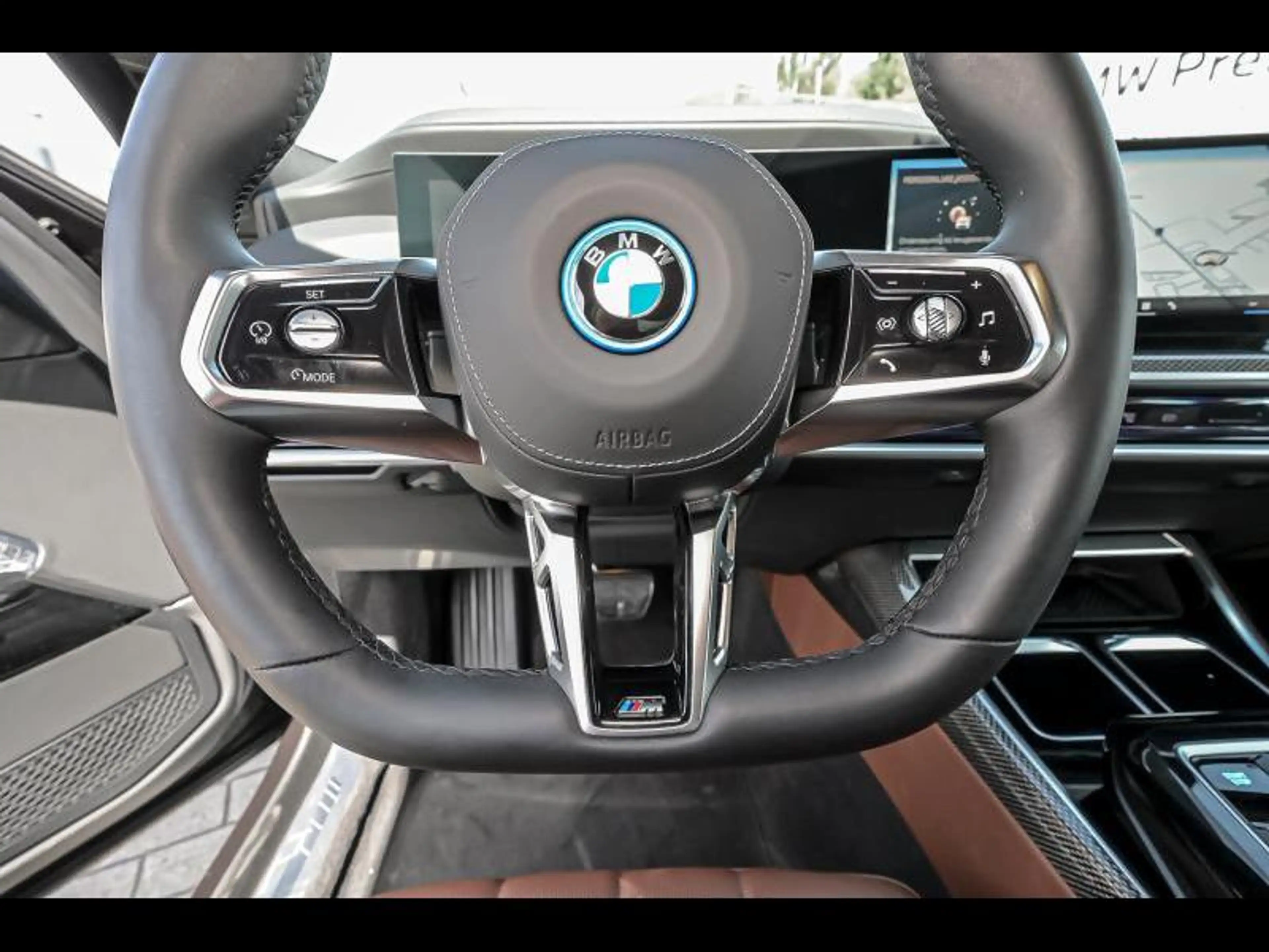 BMW i7 eDrive50 - M Pack — photo 9