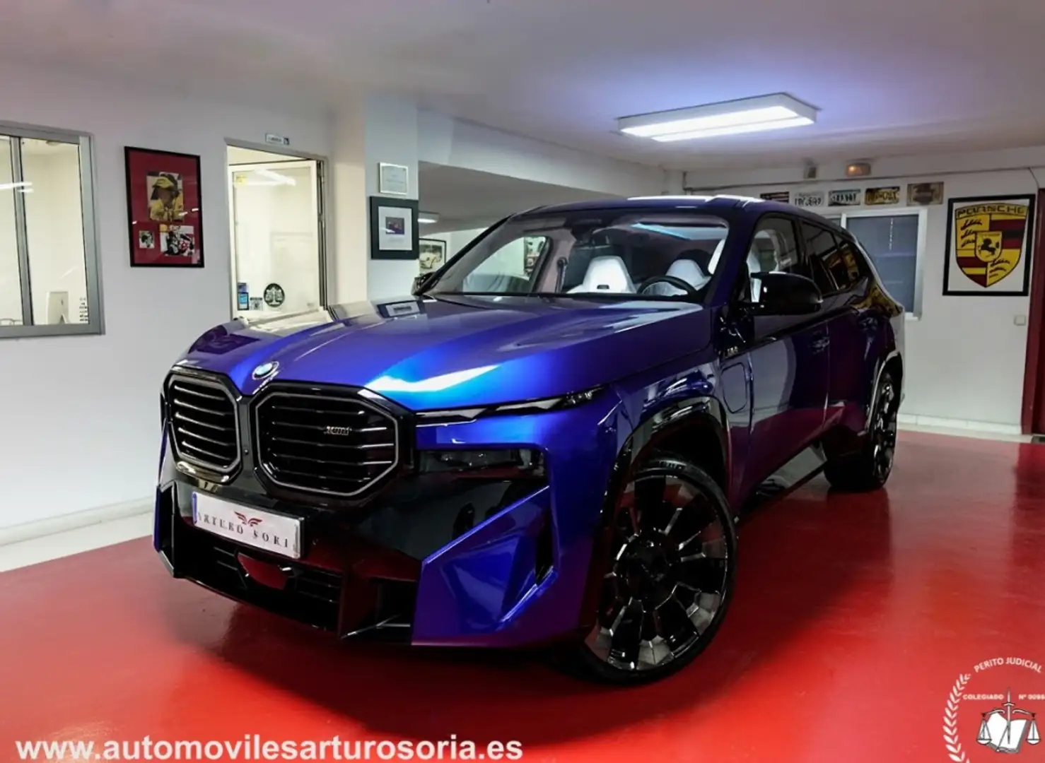 BMW XM Azul - 1