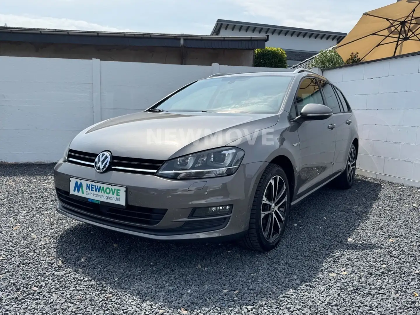Volkswagen Golf VII Variant 1.6 TDI Cup DSG Xenon Navi Kam Grau - 2