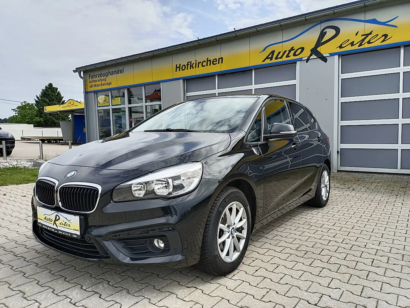 BMW 218 i Active Tourer Advantage Aut. *RFK*Sitzheizung... Schwarz - 1