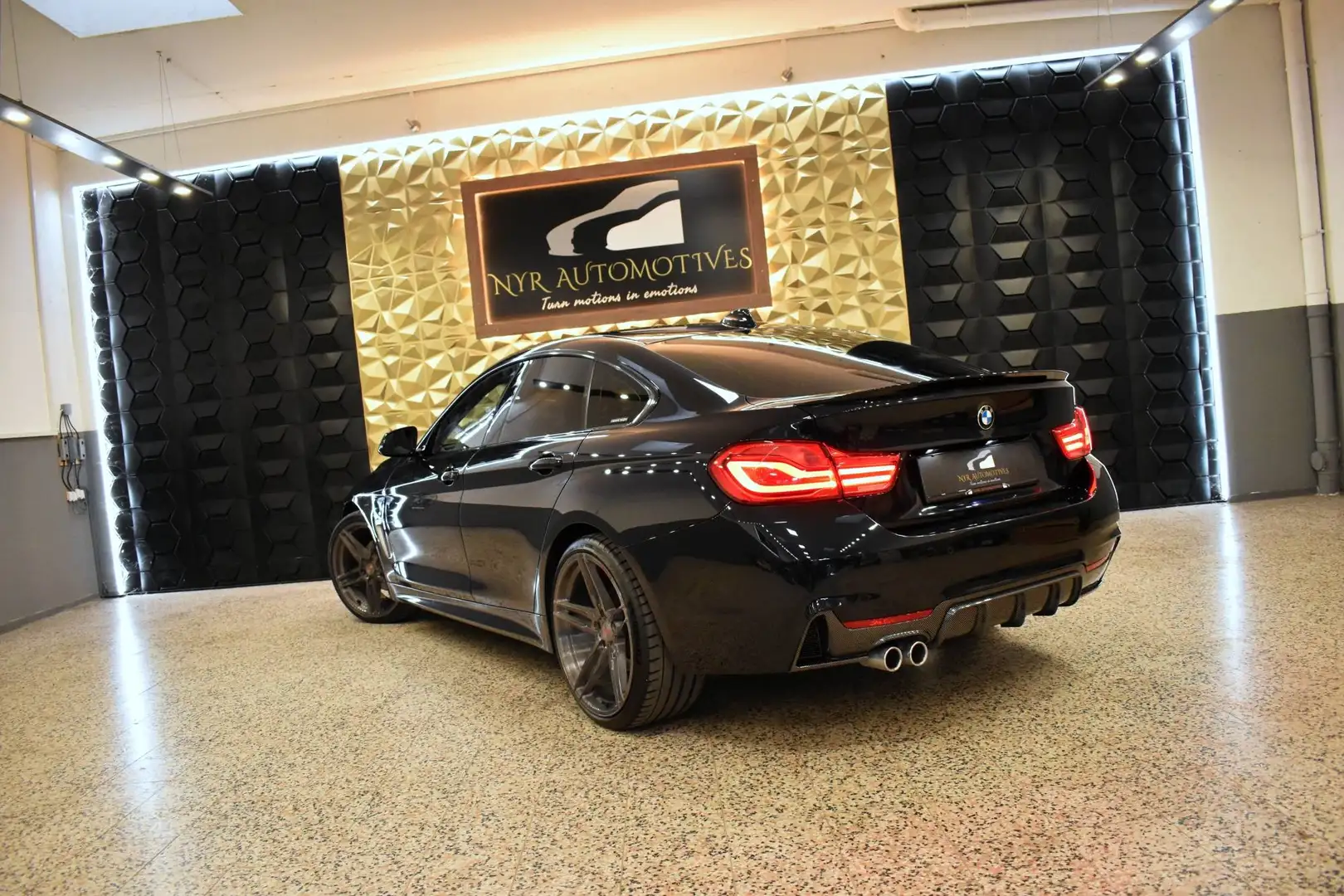 BMW 420 d GranCoupe Aut. LCI, M-PERFORMANCE, NAVI, LED, SPORTSITZE Schwarz - 2
