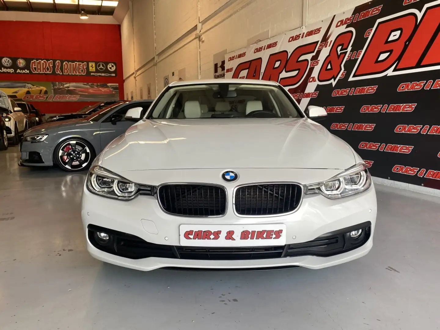 BMW 318 318dA Business Blanco - 2