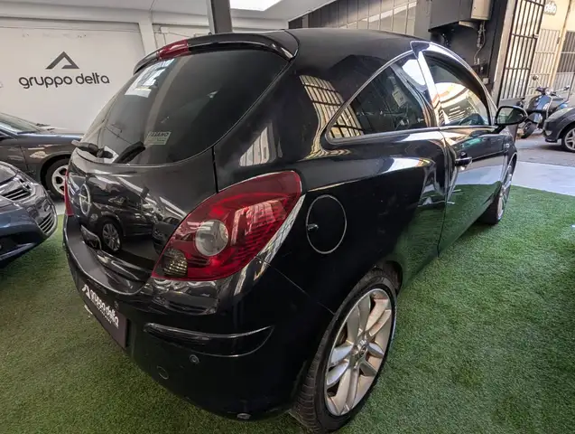 Opel Corsa view 4