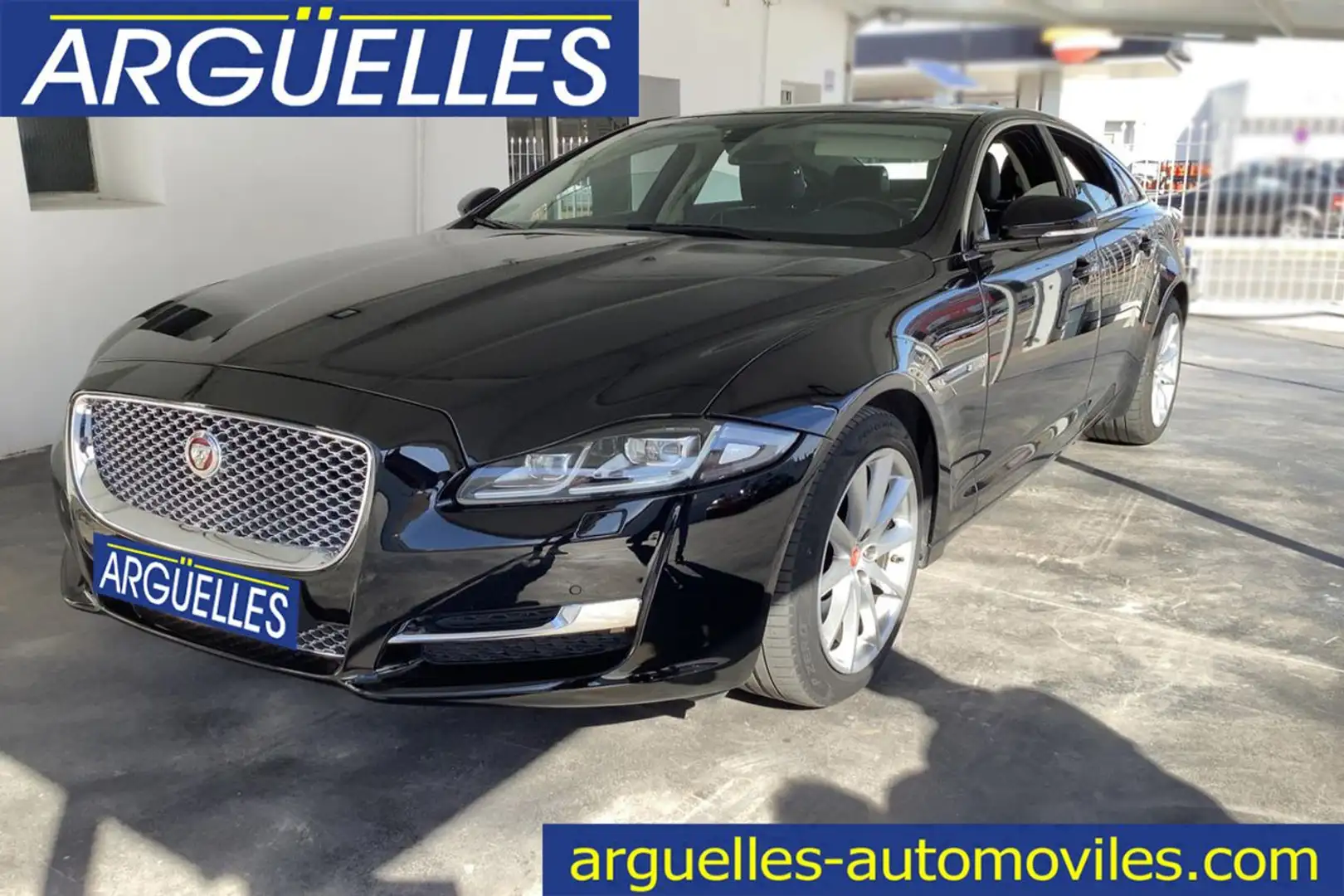 Jaguar XJ 3.0 V6 Luxury 300cv AUT Negro - 1