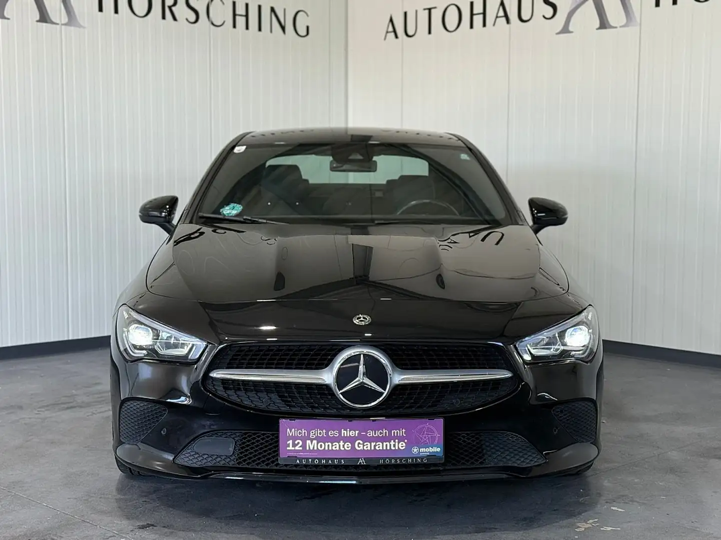 Mercedes-Benz CLA 180 d Schwarz - 2