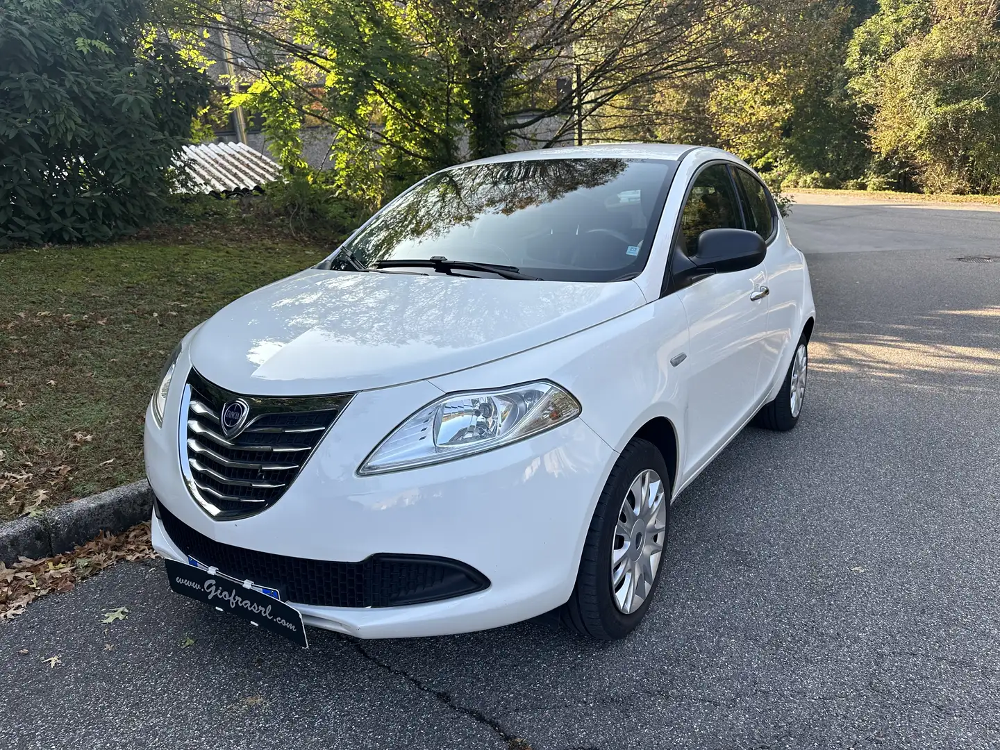 Lancia Ypsilon 1.2 8v Gold s&s 69cv E6 UNICOPROPRIETARIO Weiß - 1