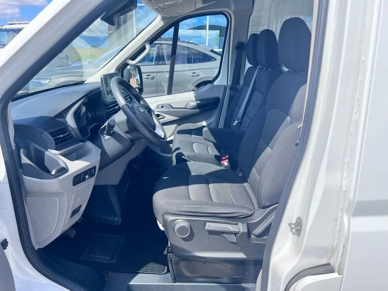 Maxus Deliver 9 2023
