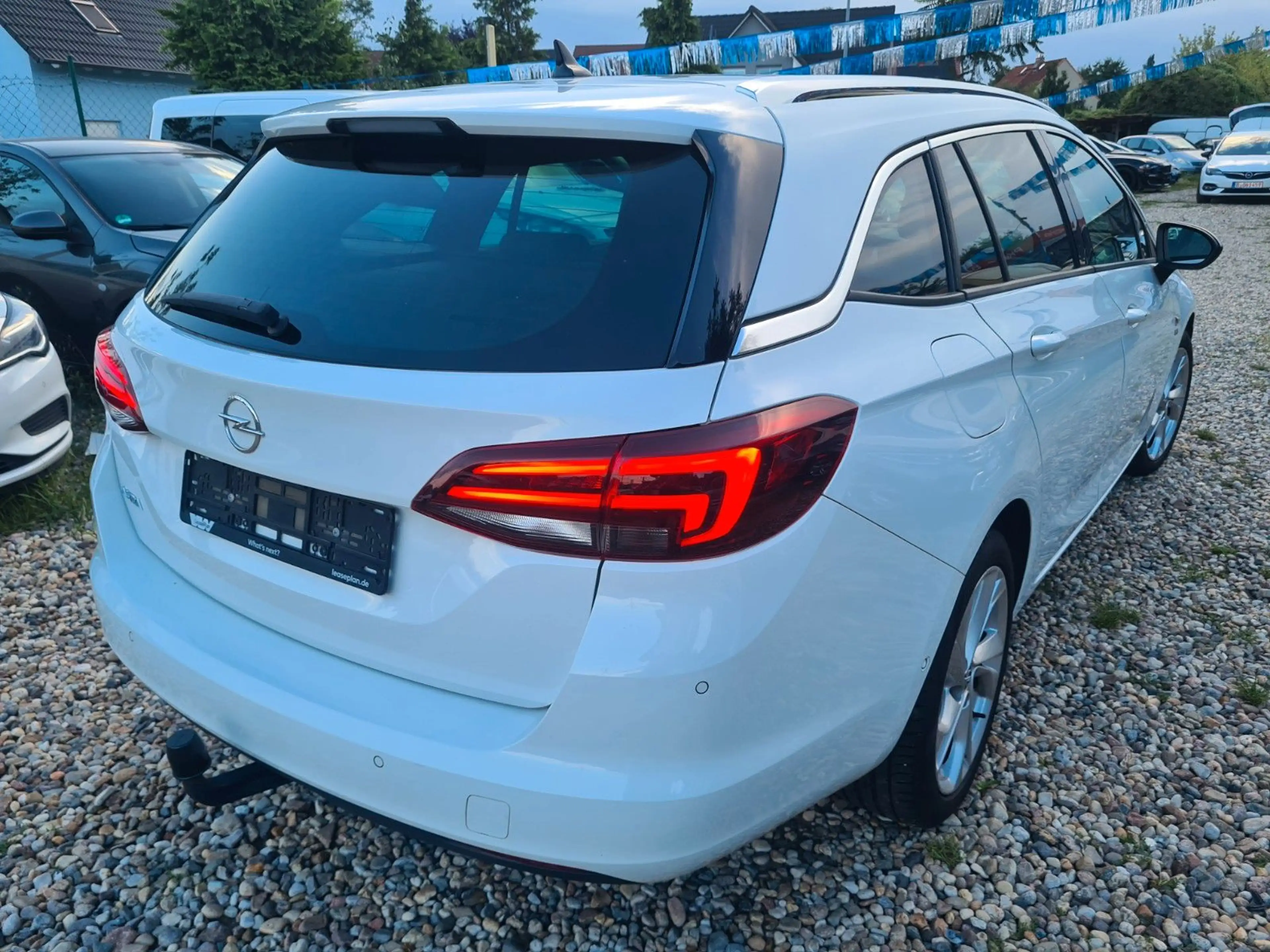Opel Astra K Sports Tourer * SUPER AUSSTATTUNG/ AHK * — photo 2