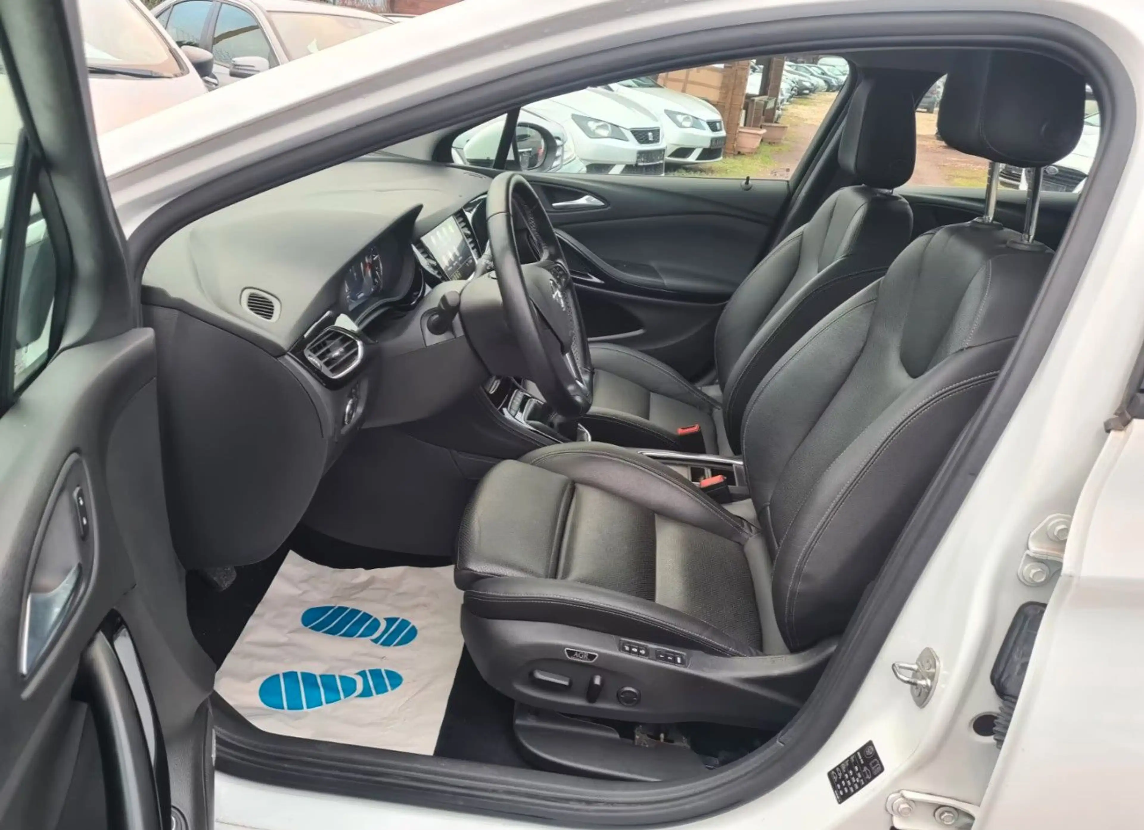 Opel Astra K Sports Tourer * SUPER AUSSTATTUNG/ AHK * — photo 12