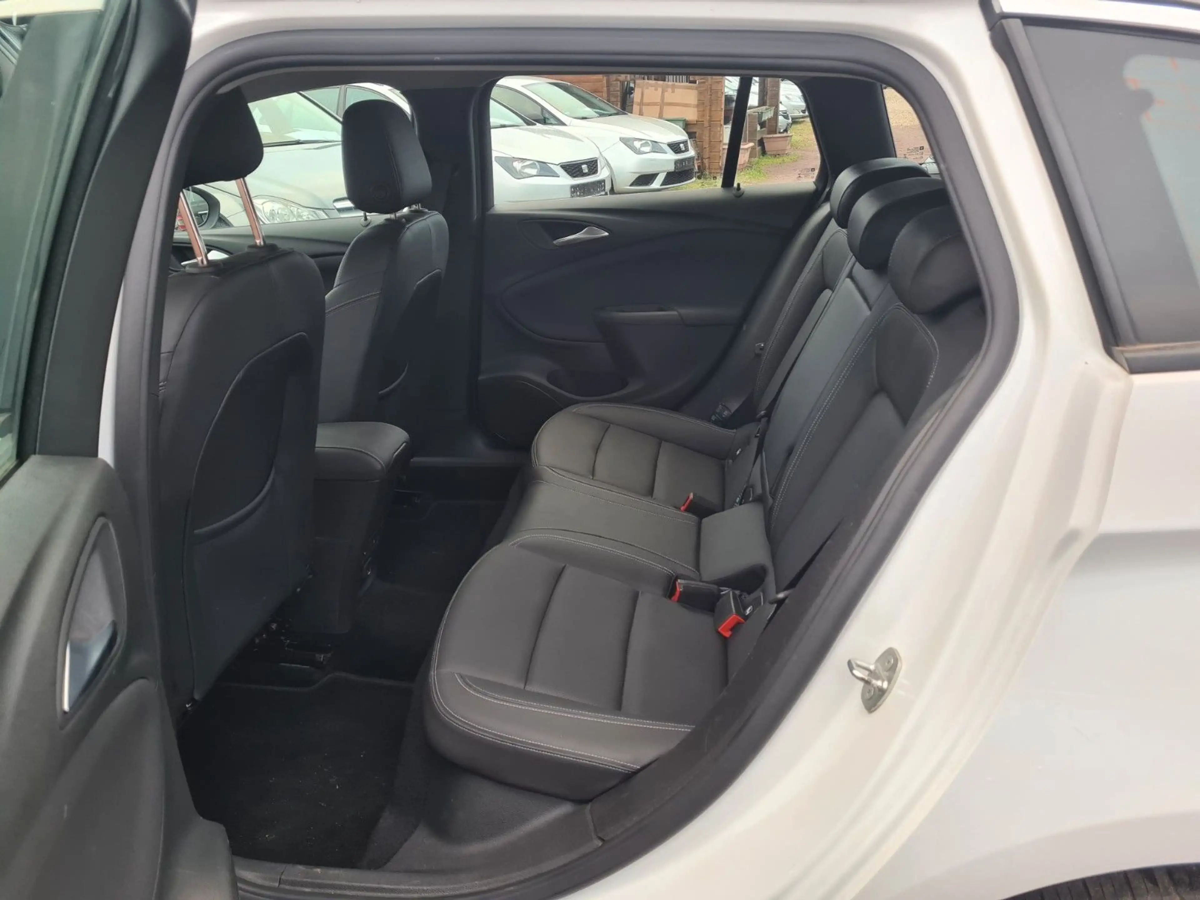 Opel Astra K Sports Tourer * SUPER AUSSTATTUNG/ AHK * — photo 13