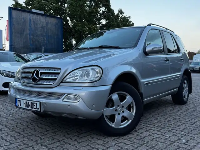 Mercedes-Benz ML 350 *PDC/Navi/Leder*